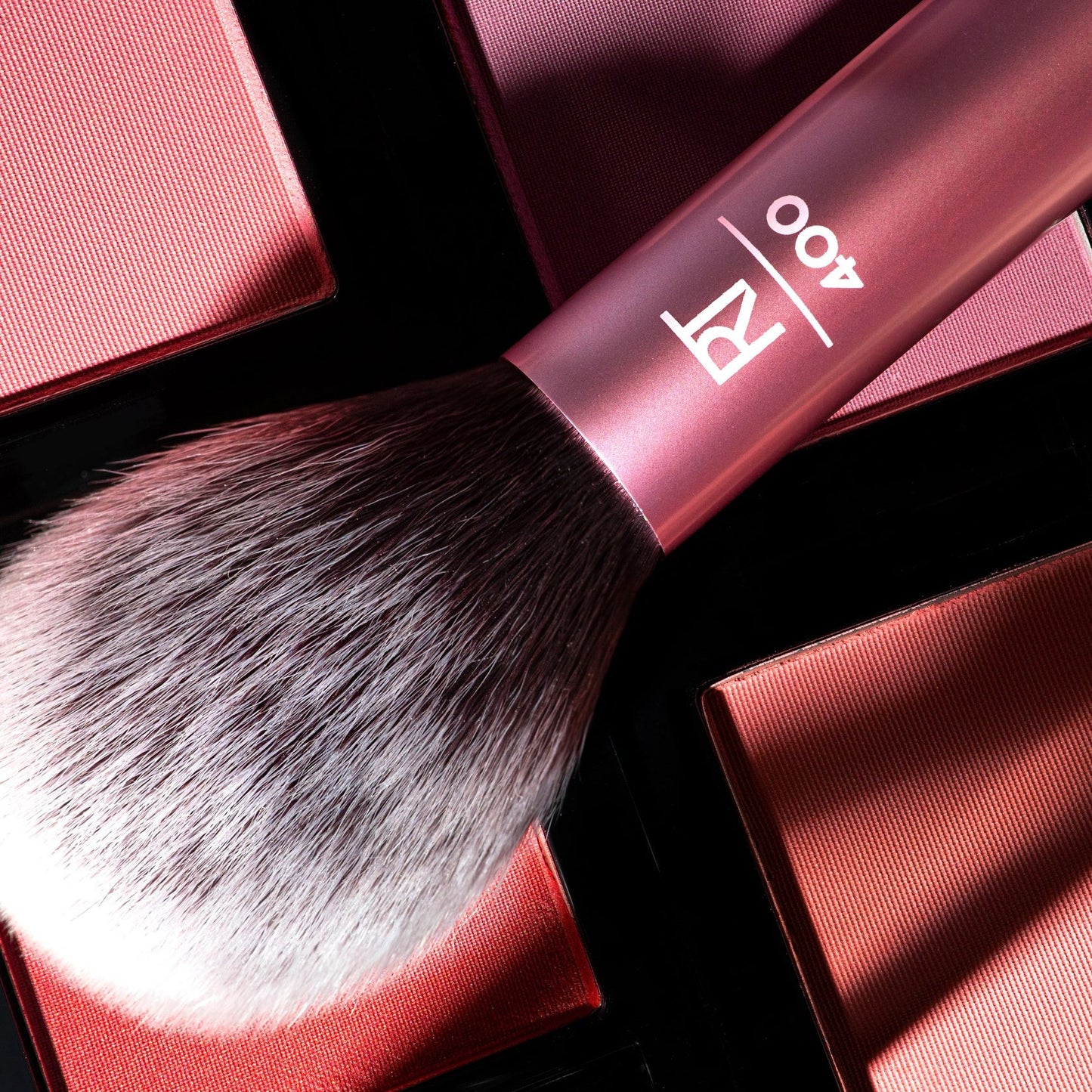 Real Techniques 400 Ultra Plush Blush Makeup Brush